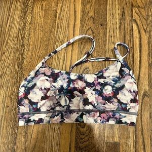 Lulu pattern size 4 sports bra
